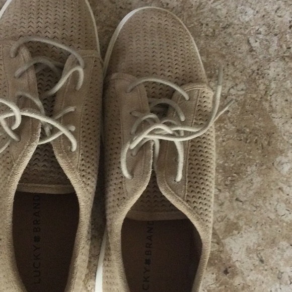 Lucky Brand suede sneakers - Picture 6 of 6